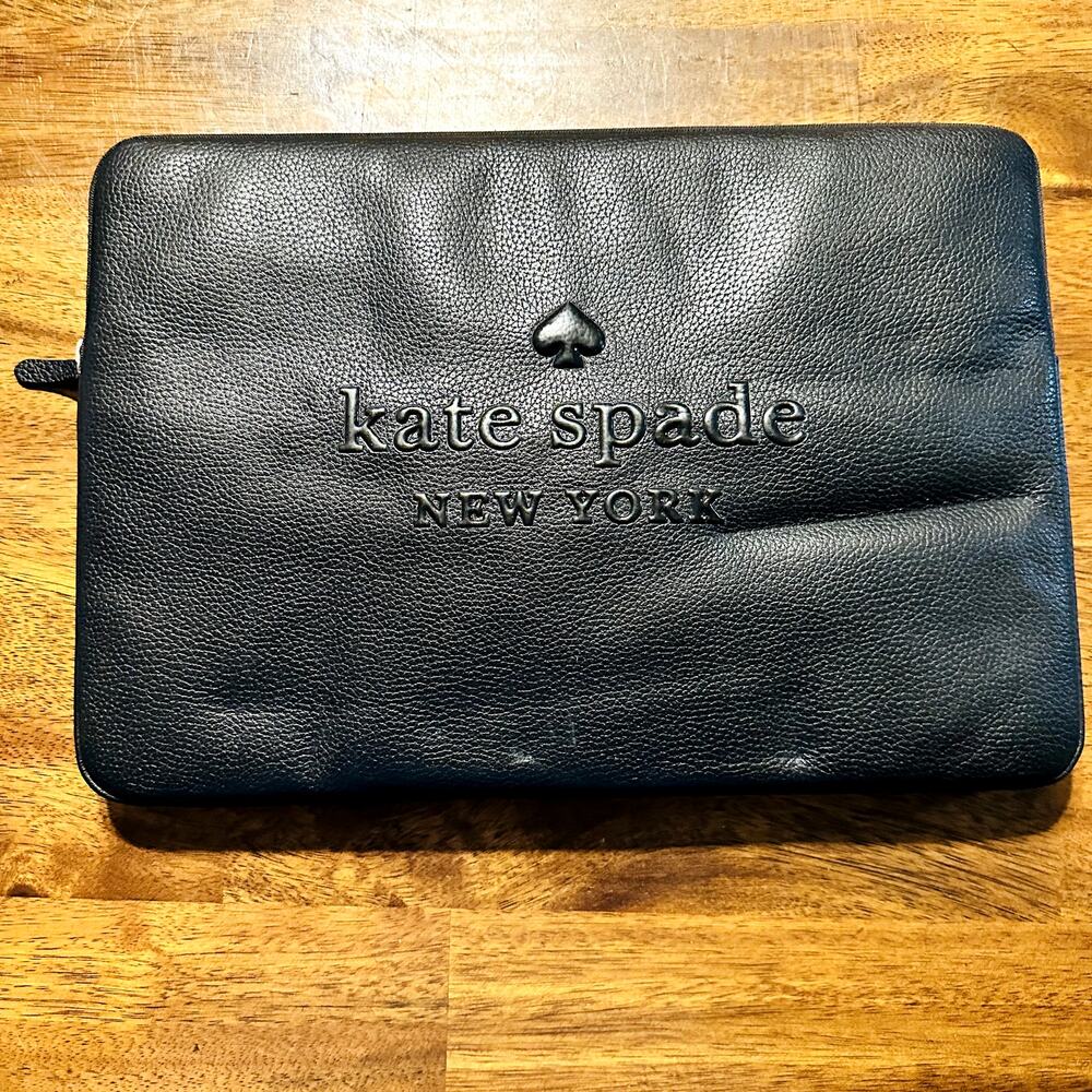 Kate Spade New York Laptop Sleeve Sienna Logo Black Zipper Design Inside